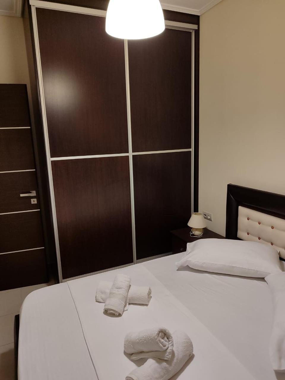 Adam Apartments Sarandë Exterior foto